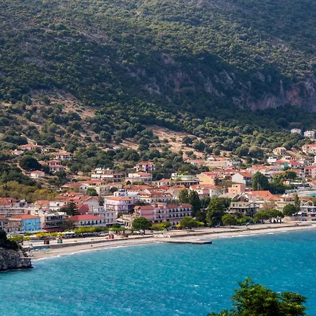 Catherine Blue - 4 Minutes Off The بوروس